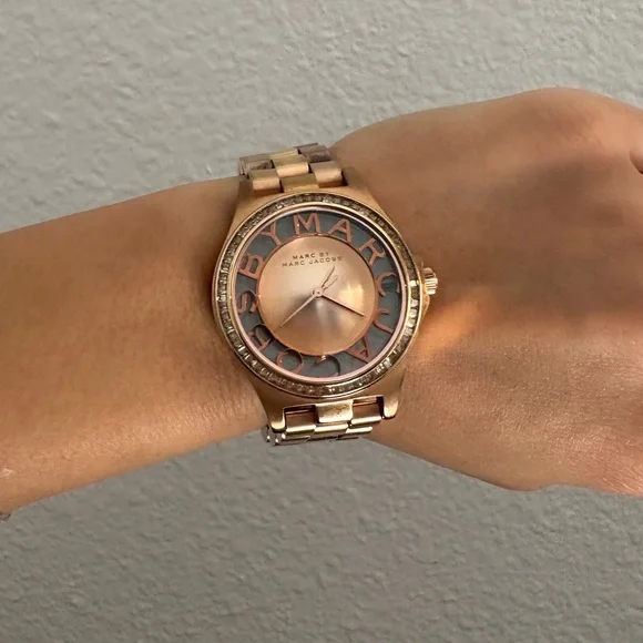 Marc Jacobs | Accessories | Marc Jacobs Mbm3339 Rose Gold  display picture 3